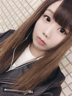 もえ【高身長ロリ顔スレンダー】