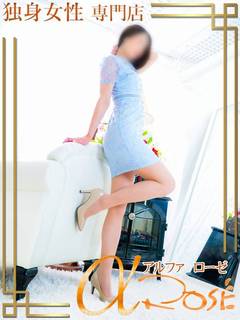 内田　菜々子