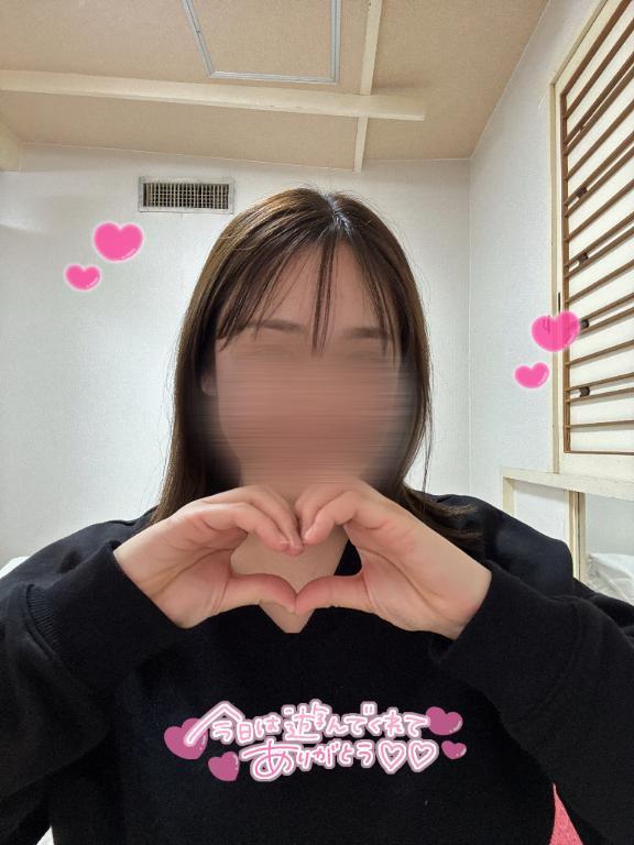 2adb2cd7d6f2aa8e9f0e39dfffe0abc9